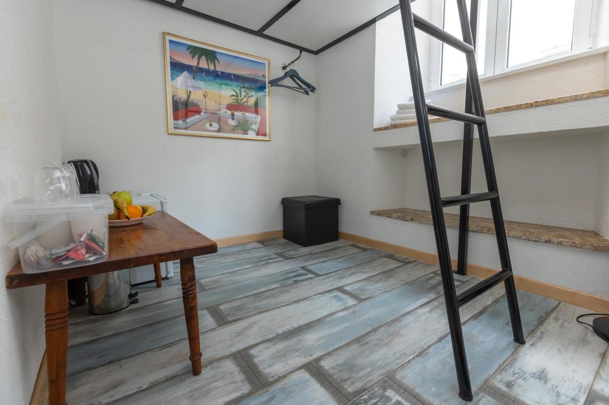 D Old Town Center Apartment