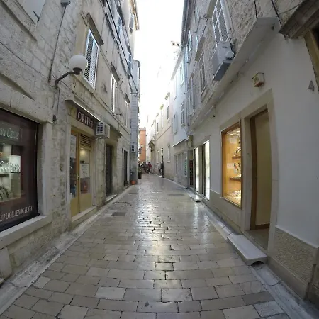 D Room Old Town Center Zadar Exterior foto